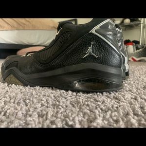 Size 12 Early 2000’s Black Jordan Shoes